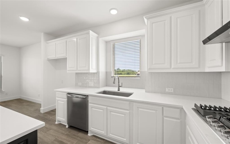 673 Red Maple Road, Waxahachie, TX 75165, 5 Bedrooms Bedrooms, ,3 BathroomsBathrooms,Residential,For Sale,673 Red Maple Road,20577738