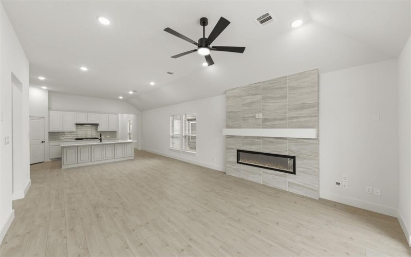 700 Valley Pines Drive, Anna, TX 75409, 3 Bedrooms Bedrooms, ,2 BathroomsBathrooms,Residential,For Sale,700 Valley Pines Drive,20577880