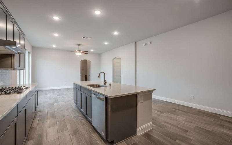 8768 Treeline Parkway, Justin, TX 76247, 3 Habitaciones Habitaciones , ,2 BañosBaños,Residential,En Venta,8768 Treeline Parkway,0,21181686