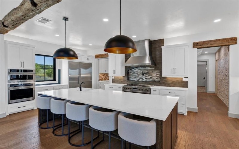 1003 Wax Wing Cove, Graford, TX 76449, 5 Bedrooms Bedrooms, ,6 BathroomsBathrooms,Residential,For Sale,1003 Wax Wing Cove,0,21181855