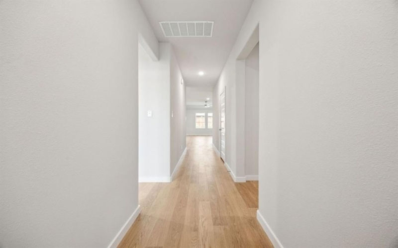 9368 Lone Maverick Drive, Crowley, TX 76036, 4 Habitaciones Habitaciones , ,2 BañosBaños,Residential,En Venta,9368 Lone Maverick Drive,0,21181862