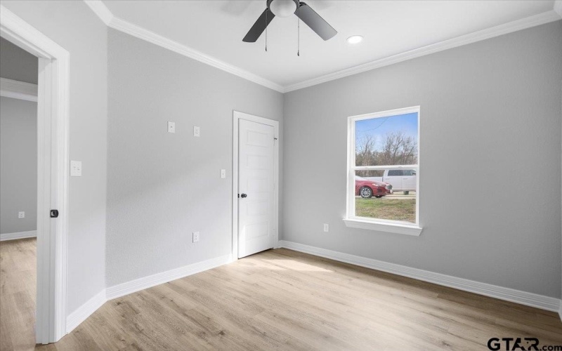 300 S Roden Ln, Gladewater, TX 75647, 3 Habitaciones Habitaciones , ,2 BañosBaños,Residential,En Venta,300 S Roden Ln,0,26002244