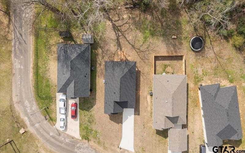 300 S Roden Ln, Gladewater, TX 75647, 3 Habitaciones Habitaciones , ,2 BañosBaños,Residential,En Venta,300 S Roden Ln,0,26002244