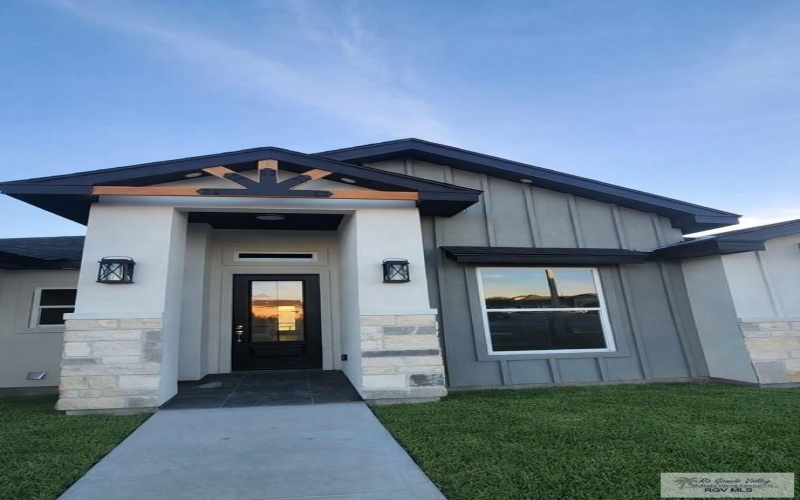 152 BROADWAY ST., SAN BENITO, TX 78586, 3 Habitaciones Habitaciones , ,2 BañosBaños,Residential,En Venta,152 BROADWAY ST.,0,29772175