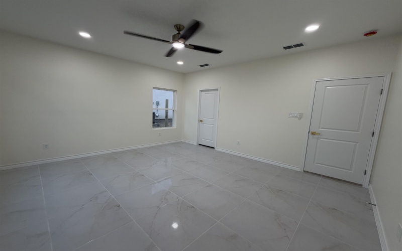 6003 Heather Loop, Laredo, TX 78043, 3 Bedrooms Bedrooms, ,2 BathroomsBathrooms,Residential,For Sale,6003 Heather Loop,0,20260842