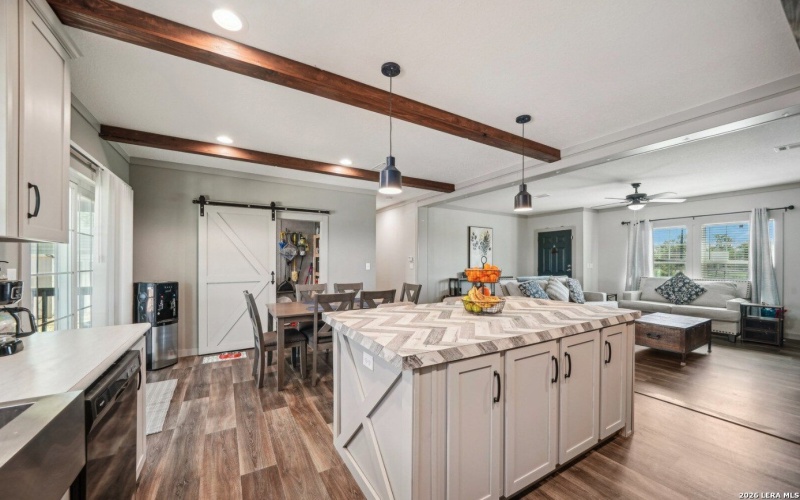 5750 FM 541, Floresville, TX 78114, 3 Habitaciones Habitaciones , ,2 BañosBaños,Residential,En Venta,5750 FM 541,0,1941762