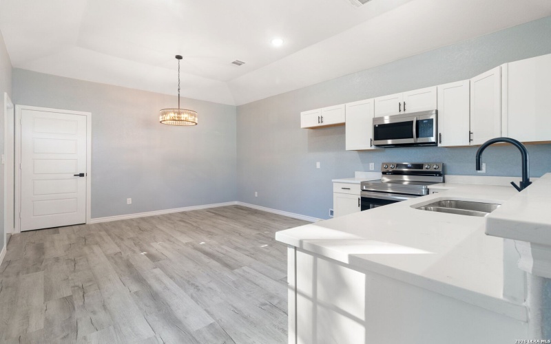 2218 W Wildwood DR., San Antonio, TX 78201, 3 Habitaciones Habitaciones , ,2 BañosBaños,Residential,En Venta,2218 W Wildwood DR.,0,1941766