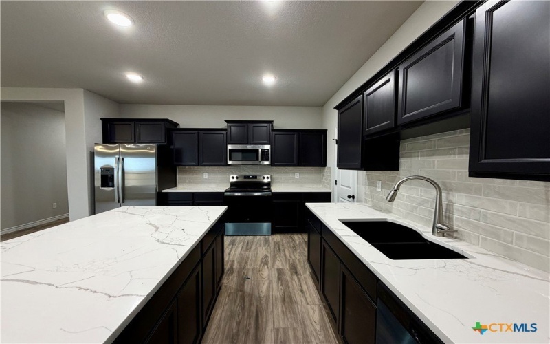 6901 Wizard Drive, Killeen, TX 76549, 4 Habitaciones Habitaciones , ,3 BañosBaños,Residential,En Venta,6901 Wizard Drive,0,604767