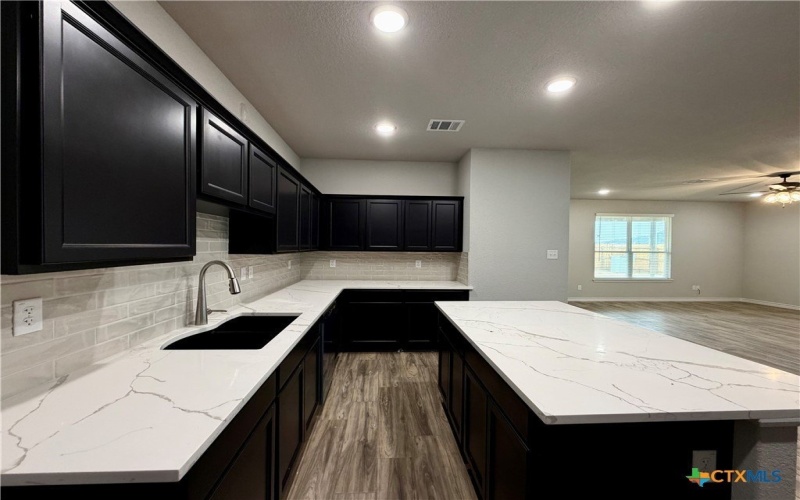 6901 Wizard Drive, Killeen, TX 76549, 4 Habitaciones Habitaciones , ,3 BañosBaños,Residential,En Venta,6901 Wizard Drive,0,604767