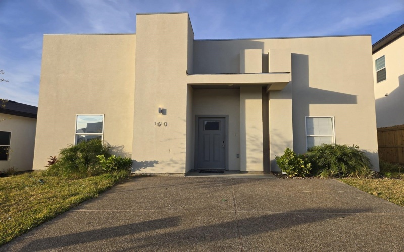 1610 Coba Dr., Laredo, TX 78046, 3 Bedrooms Bedrooms, ,2 BathroomsBathrooms,Residential,For Sale,1610 Coba Dr.,0,20260118