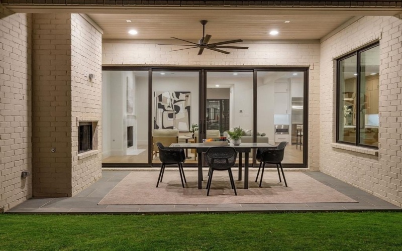 3884 Durango Drive, Dallas, TX 75220, 4 Bedrooms Bedrooms, ,5 BathroomsBathrooms,Residential,For Sale,3884 Durango Drive,0,21147959