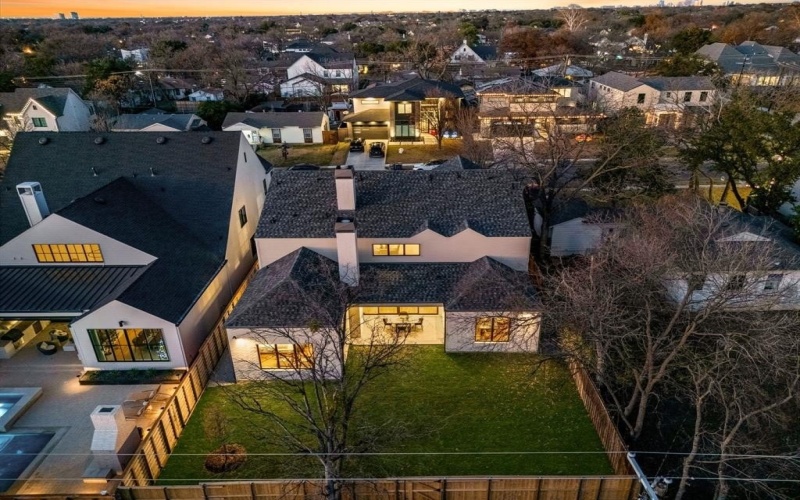 3884 Durango Drive, Dallas, TX 75220, 4 Bedrooms Bedrooms, ,5 BathroomsBathrooms,Residential,For Sale,3884 Durango Drive,0,21147959