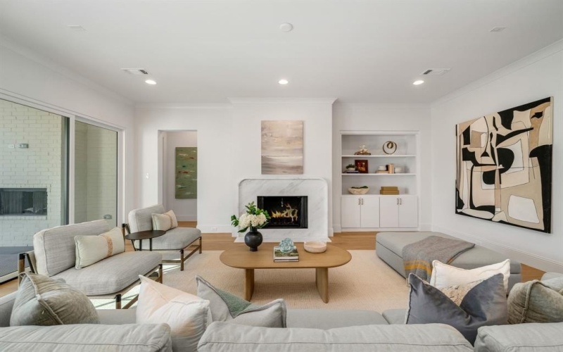 3884 Durango Drive, Dallas, TX 75220, 4 Bedrooms Bedrooms, ,5 BathroomsBathrooms,Residential,For Sale,3884 Durango Drive,0,21147959