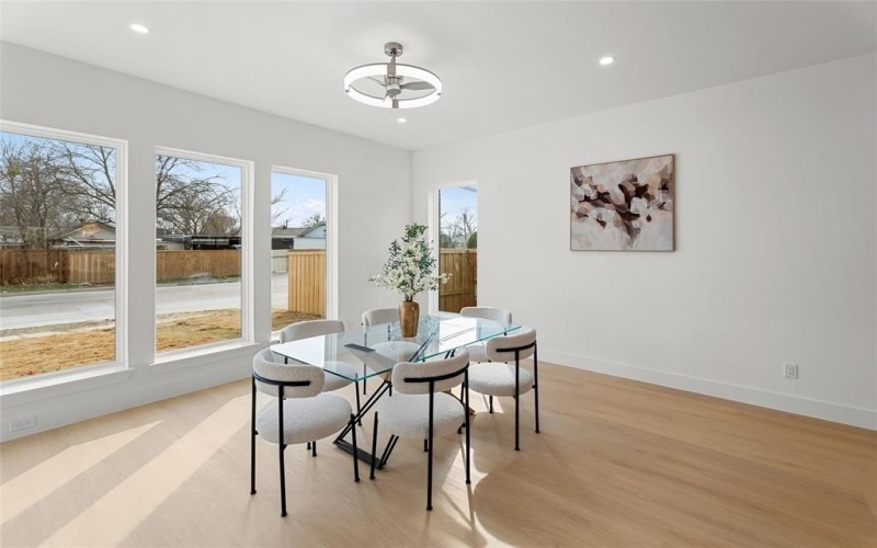 3343 Canada Drive, Dallas, TX 75212, 5 Habitaciones Habitaciones , ,3 BañosBaños,Residential,En Venta,3343 Canada Drive,0,21159712