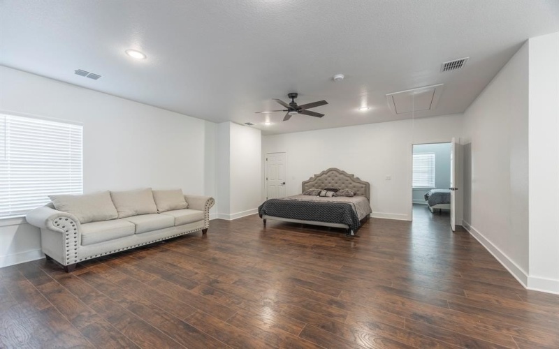 800 E Joplin Road, Bridgeport, TX 76426, 5 Bedrooms Bedrooms, ,5 BathroomsBathrooms,Residential,For Sale,800 E Joplin Road,0,21173199