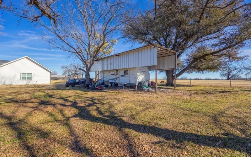 800 E Joplin Road, Bridgeport, TX 76426, 5 Bedrooms Bedrooms, ,5 BathroomsBathrooms,Residential,For Sale,800 E Joplin Road,0,21173199