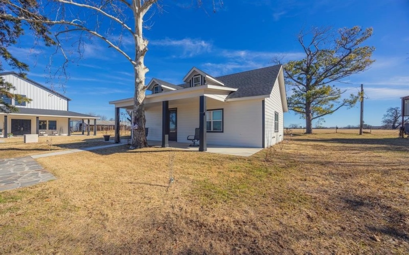800 E Joplin Road, Bridgeport, TX 76426, 5 Bedrooms Bedrooms, ,5 BathroomsBathrooms,Residential,For Sale,800 E Joplin Road,0,21173199