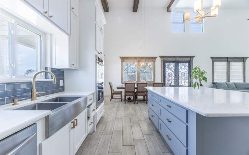 800 E Joplin Road, Bridgeport, TX 76426, 5 Bedrooms Bedrooms, ,5 BathroomsBathrooms,Residential,For Sale,800 E Joplin Road,0,21173199