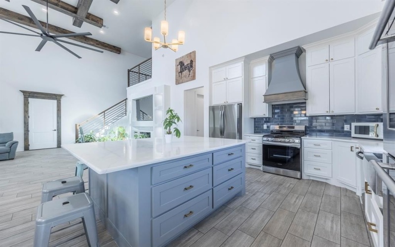 800 E Joplin Road, Bridgeport, TX 76426, 5 Bedrooms Bedrooms, ,5 BathroomsBathrooms,Residential,For Sale,800 E Joplin Road,0,21173199