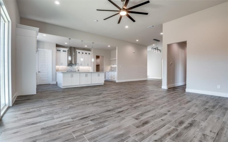 903 Urban Drive, DeSoto, TX 75115, 3 Habitaciones Habitaciones , ,2 BañosBaños,Residential,En Venta,903 Urban Drive,0,21180480