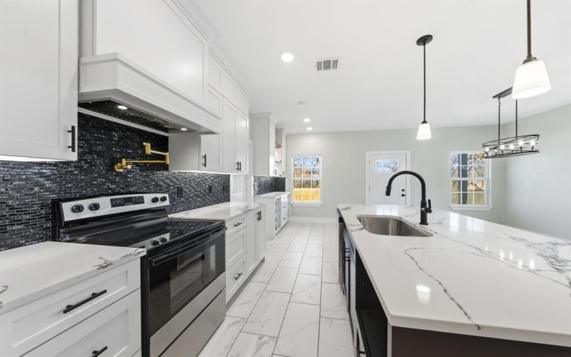 1202 N Breckenridge Street, Ennis, TX 75119, 3 Habitaciones Habitaciones , ,2 BañosBaños,Residential,En Venta,1202 N Breckenridge Street,0,21180909