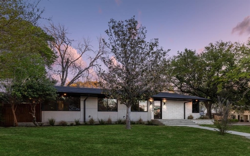 5200 Byers Avenue, Fort Worth, TX 76107, 4 Bedrooms Bedrooms, ,3 BathroomsBathrooms,Residential,For Sale,5200 Byers Avenue,20581079