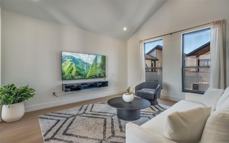 708 W Tenth Street #101, Dallas, TX 75208, 3 Bedrooms Bedrooms, ,5 BathroomsBathrooms,Residential,For Sale,708 W Tenth Street,0,21181959