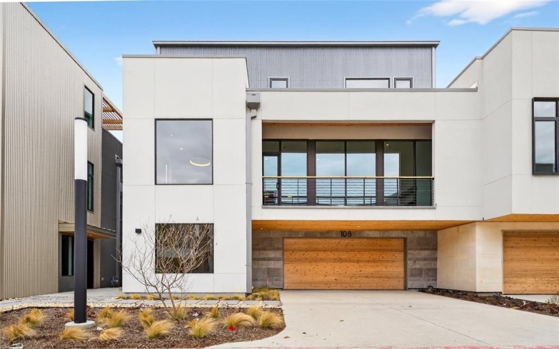 1111 Raiford Road #108, Carrollton, TX 75007, 4 Habitaciones Habitaciones , ,3 BañosBaños,Residential,En Venta,1111 Raiford Road,0,21182110