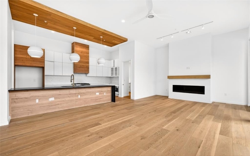 1111 Raiford Road #108, Carrollton, TX 75007, 4 Habitaciones Habitaciones , ,3 BañosBaños,Residential,En Venta,1111 Raiford Road,0,21182110