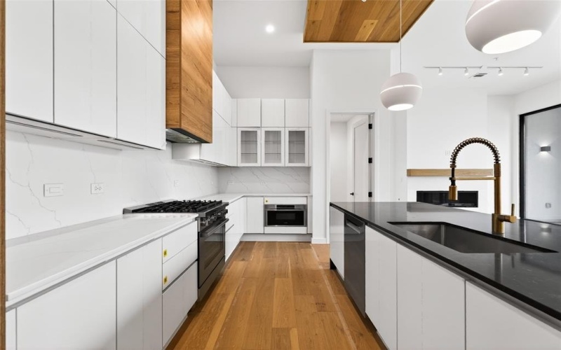 1111 Raiford Road #108, Carrollton, TX 75007, 4 Habitaciones Habitaciones , ,3 BañosBaños,Residential,En Venta,1111 Raiford Road,0,21182110