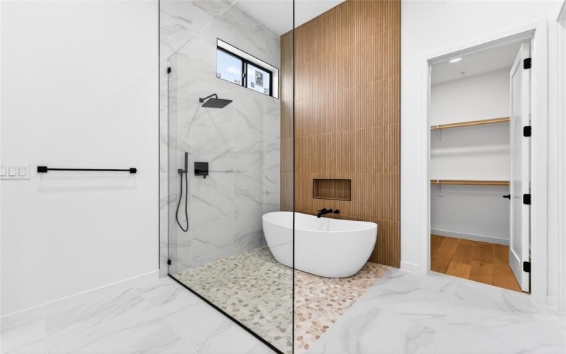 1111 Raiford Road #108, Carrollton, TX 75007, 4 Habitaciones Habitaciones , ,3 BañosBaños,Residential,En Venta,1111 Raiford Road,0,21182110