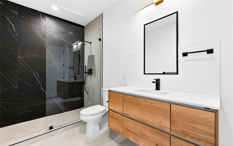 1111 Raiford Road #108, Carrollton, TX 75007, 4 Habitaciones Habitaciones , ,3 BañosBaños,Residential,En Venta,1111 Raiford Road,0,21182110