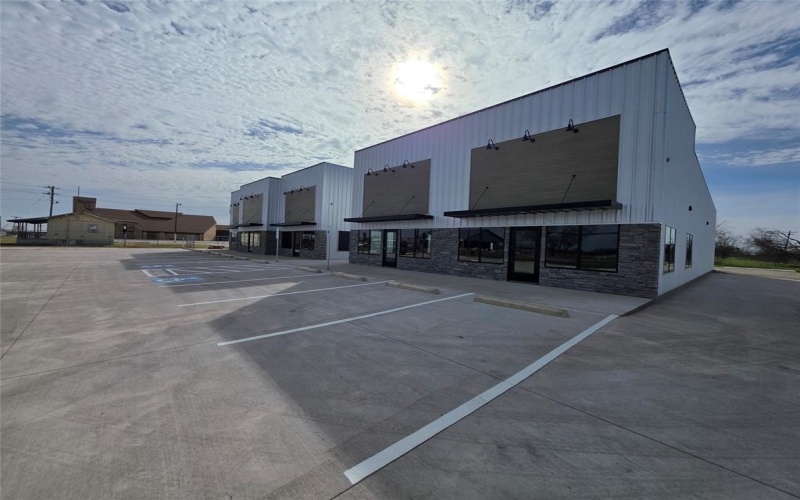 1205 E Quinlan Parkway, Quinlan, TX 75474, ,Otro,En Venta,1205 E Quinlan Parkway,0,21182227