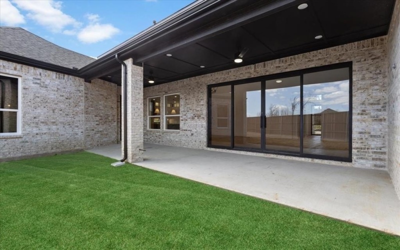 186 Acorn, Denison, TX 75020, 4 Bedrooms Bedrooms, ,3 BathroomsBathrooms,Residential,For Sale,186 Acorn,0,21182277