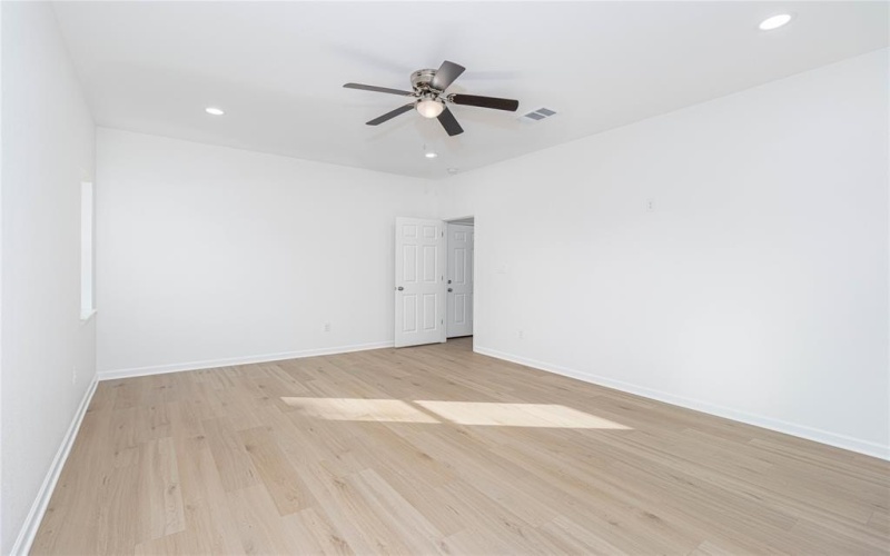 240 eLM Street, Winona, TX 75792, 3 Bedrooms Bedrooms, ,2 BathroomsBathrooms,Residential,For Sale,240 eLM Street,0,21182295