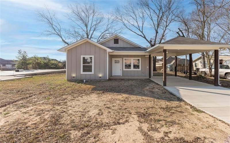 240 eLM Street, Winona, TX 75792, 3 Bedrooms Bedrooms, ,2 BathroomsBathrooms,Residential,For Sale,240 eLM Street,0,21182295