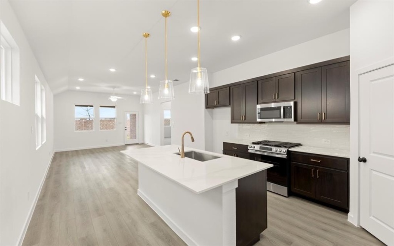 5933 Laurel Lake Lane, Pilot Point, TX 76258, 3 Habitaciones Habitaciones , ,2 BañosBaños,Residential,En Venta,5933 Laurel Lake Lane,0,21182471