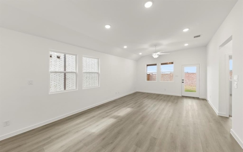 5933 Laurel Lake Lane, Pilot Point, TX 76258, 3 Habitaciones Habitaciones , ,2 BañosBaños,Residential,En Venta,5933 Laurel Lake Lane,0,21182471