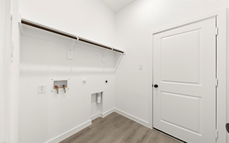 5933 Laurel Lake Lane, Pilot Point, TX 76258, 3 Habitaciones Habitaciones , ,2 BañosBaños,Residential,En Venta,5933 Laurel Lake Lane,0,21182471