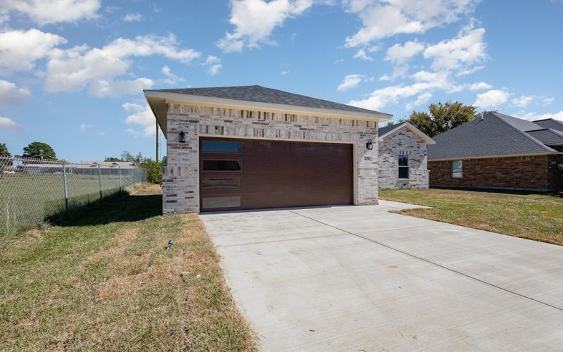 230 Flying Bridge Drive, Gun Barrel City, TX 75156, 4 Habitaciones Habitaciones , ,2 BañosBaños,Residential,En Venta,230 Flying Bridge Drive,0,21182508