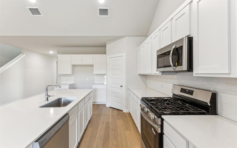 1098 Dewy Lake Place, Lavon, TX 75166, 5 Bedrooms Bedrooms, ,5 BathroomsBathrooms,Residential,For Sale,1098 Dewy Lake Place,0,21182613