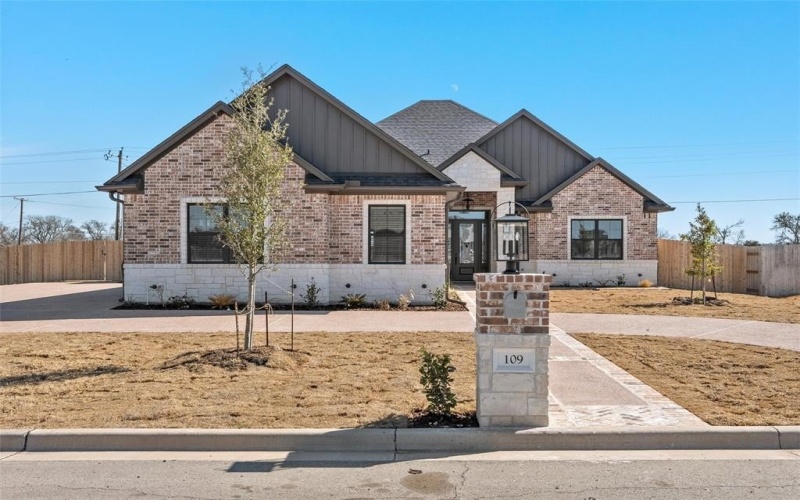 109 Water View Lane, Robinson, TX 76706, 4 Bedrooms Bedrooms, ,2 BathroomsBathrooms,Residential,For Sale,109 Water View Lane,0,21182619