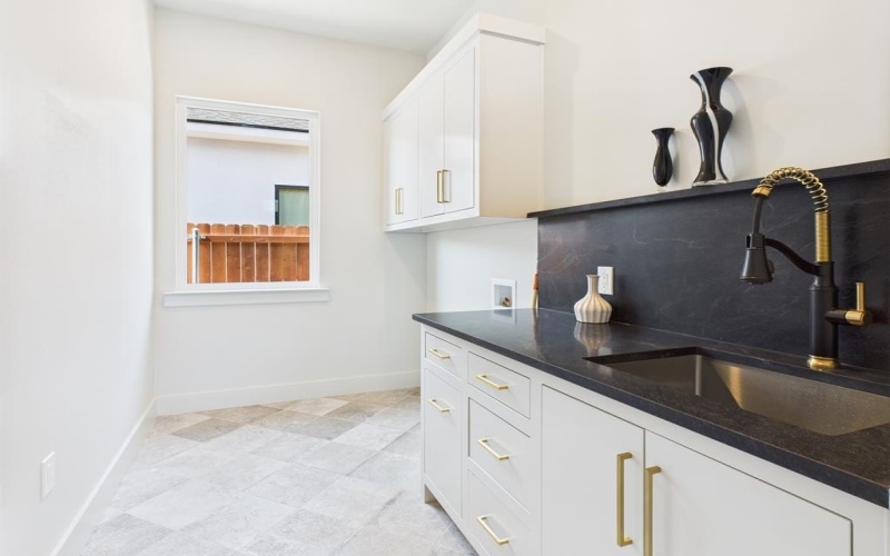 1603 Paseo De Vaca St, San Angelo, TX 76901, 4 Habitaciones Habitaciones , ,3 BañosBaños,Residential,En Venta,1603 Paseo De Vaca St,0,128661