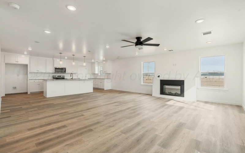 1811 Living Water Drive, Amarillo, TX 79118, 3 Habitaciones Habitaciones , ,2 BañosBaños,Residential,En Venta,1811 Living Water Drive,0,26-1521