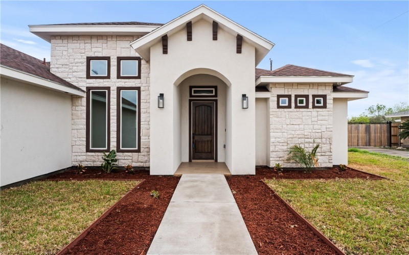 1504 Lewis Street, Kingsville, TX 78363, 3 Bedrooms Bedrooms, ,2 BathroomsBathrooms,Residential,For Sale,1504 Lewis Street,0,470774