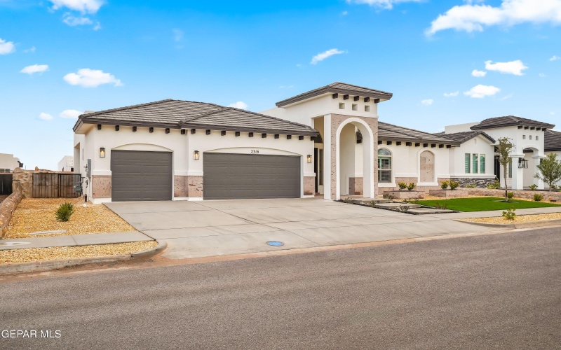 2313 TIERRA KONA, El Paso, TX 79938, 4 Habitaciones Habitaciones , ,2 BañosBaños,Residential,En Venta,2313 TIERRA KONA,0,938400