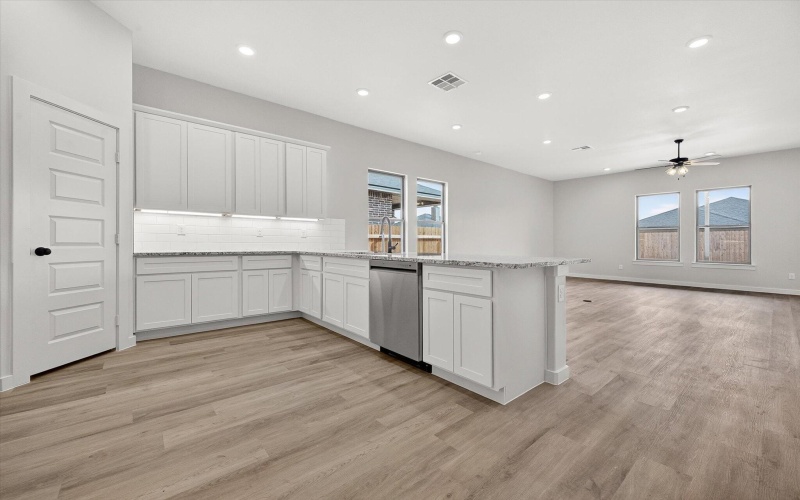 805 E 30th Street, Wolfforth, TX 79382, 3 Bedrooms Bedrooms, ,2 BathroomsBathrooms,Residential,For Sale,805 E 30th Street,0,202602205