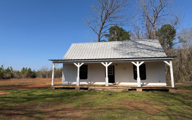 3225 FM 353, San Augustine, TX 75972, 1 Bedroom Bedrooms, ,1 BathroomBathrooms,Residential,For Sale,3225 FM 353,0,22601212