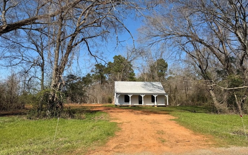 3225 FM 353, San Augustine, TX 75972, 1 Bedroom Bedrooms, ,1 BathroomBathrooms,Residential,For Sale,3225 FM 353,0,22601212