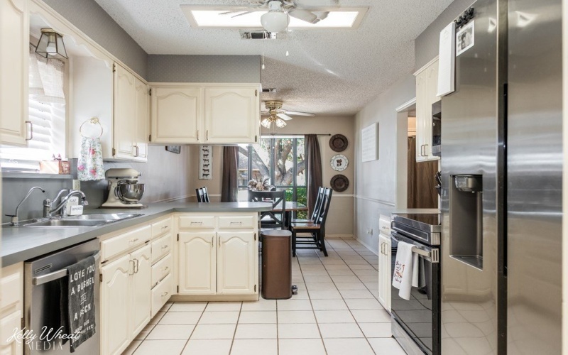 4718 Royal Oak Dr, San Angelo, TX 76904, 3 Habitaciones Habitaciones , ,2 BañosBaños,Residential,En Venta,4718 Royal Oak Dr,0,131697